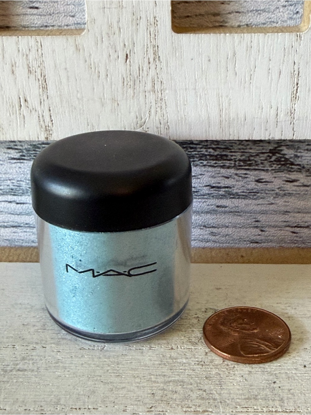 M.A.C. Pigment In MUTINY Single Eye Color  0.26oz MAC Blue Shimmer New No Box